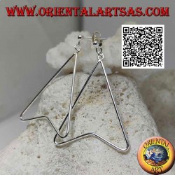 Silver lobe earrings with wire in the shape of an arrowhead pendant