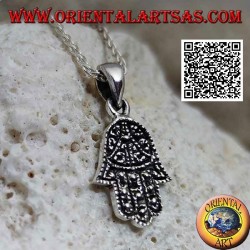 Colgante de plata de la mano de Fátima Hamsa con decoración en bajorrelieve