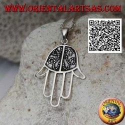 Hand of Fatima silver pendant with palm decorated in bas-relief and pierced fingers