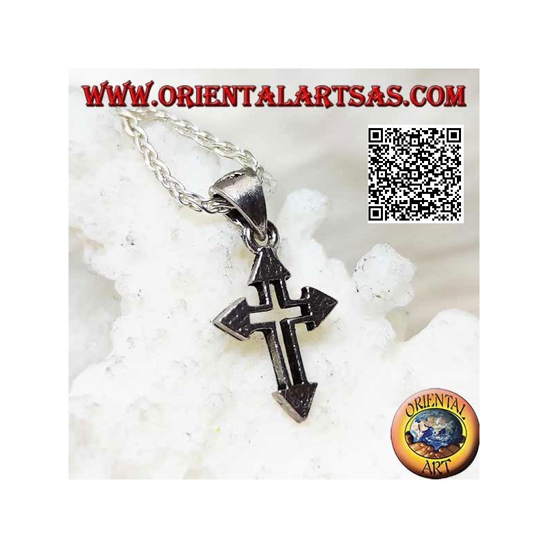 Pendentif croix latine en argent sterling avec extrémités en pointe de flèche
