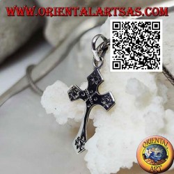 Colgante cruz de plata con sol grabado en los cuatro extremos