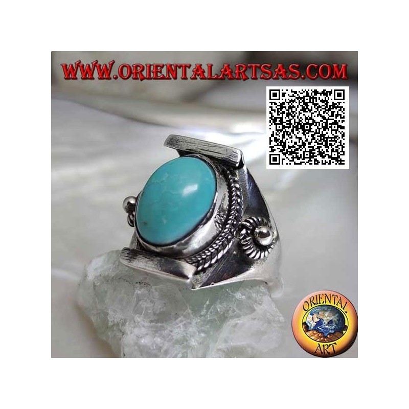 Bague en argent avec turquoise tibétaine ovale antique en serti népalais avec boule et disques sur les côtés