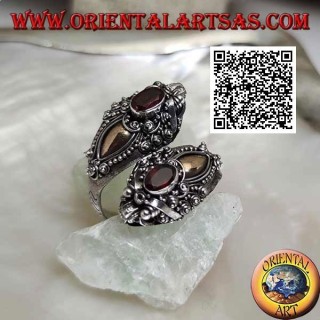 Bague en argent à double tête de dragon népalais avec grenat ovale et plaque en or 14 carats, fait main