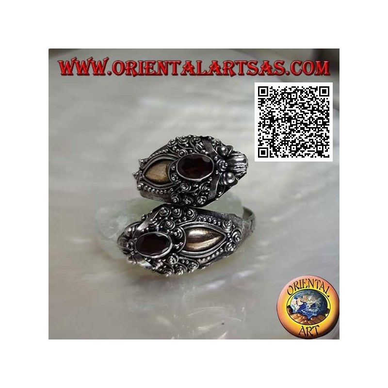 Bague en argent à double tête de dragon népalais avec grenat ovale et plaque en or 14 carats, fait main