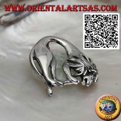 Silver brooch, lion (king of the forest) folded while feeding