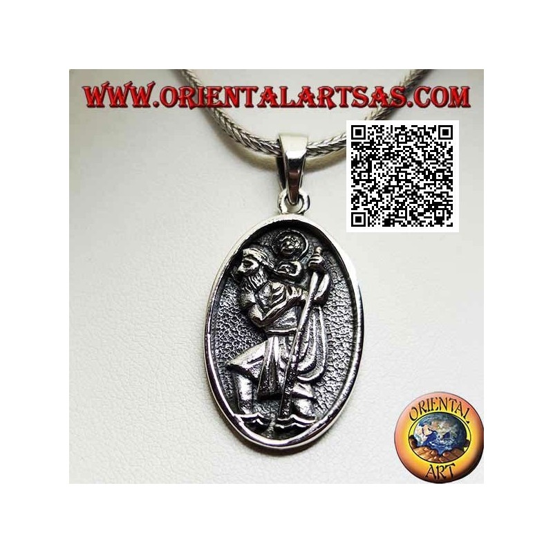 Colgante de plata, medalla sagrada ovalada con San Cristóbal con palo y niño en bajorrelieve