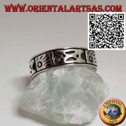 Silver ring with engraved Aboriginal symbols