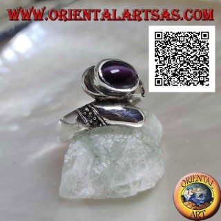 Anillo de plata con banda yuxtapuesta con bandas de crisoberilo y marcasita ojo de gato moradas