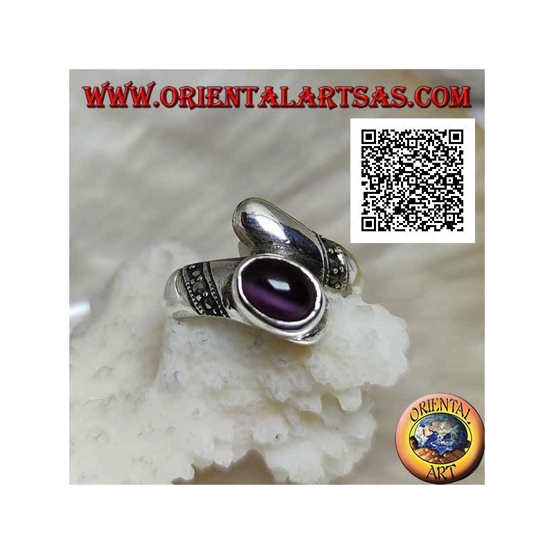 Anello in argento a fascia accostata con crisoberillo occhio di gatto viola e fascette di marcassite