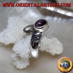 Bague en argent avec bande juxtaposée avec chrysobéryl oeil de chat violet