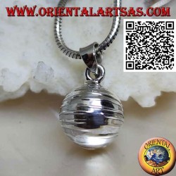 Glatter silberner "Call Angels" -Anhänger mit horizontalen Linien (Ø 14 mm)