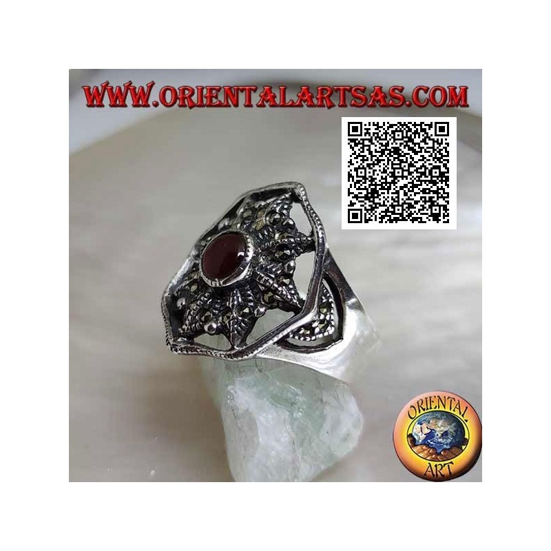 Bague en argent avec cornaline sur étoile à huit branches parsemée de marcassite dans le cercle