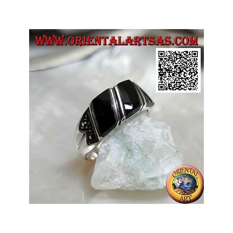 Silberring mit drei schrägen Bändern aus Onyx und Markasit an den Seiten