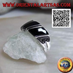 Silver ring with three oblique bands of onyx and marcasite on the sides