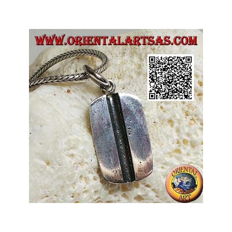 Ciondolo in argento medaglietta con scarabeo stercorario (simbolo egiziano di resurrezione) in bassorilievo