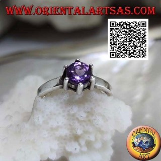 Bague en argent rhodié de style solitaire sertie d'améthyste ronde facettée