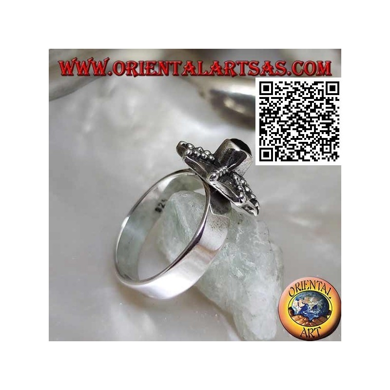 Anillo de plata en forma de paraguas pagoda con ónix redondo central