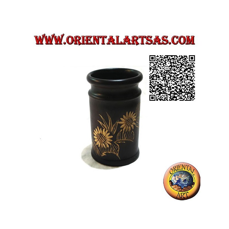 Cylindrical pen holder in mahogany wood with a pair of 12 cm hand engraved sunflowers