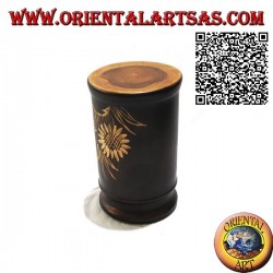 Cylindrical pen holder in mahogany wood with a pair of 12 cm hand engraved sunflowers