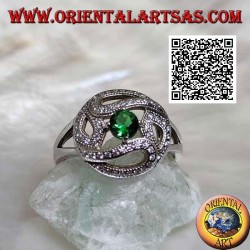 Bague en argent avec lignes de zircons circulaires et émeraude synthétique ronde centrale