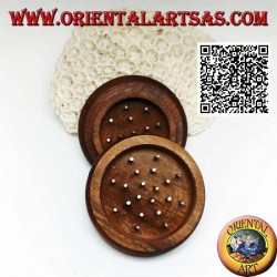 Tobacco grinder in mahogany wood with carved Sanskrit Hindu word Om "ॐ" 5 cm Ø