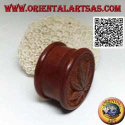Moulin à tabac en bois d'acajou avec feuille de cannabis sculptée, 5 cm Ø
