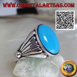 Anillo de plata con cabujón ovalado turquesa con abanico liso en los laterales