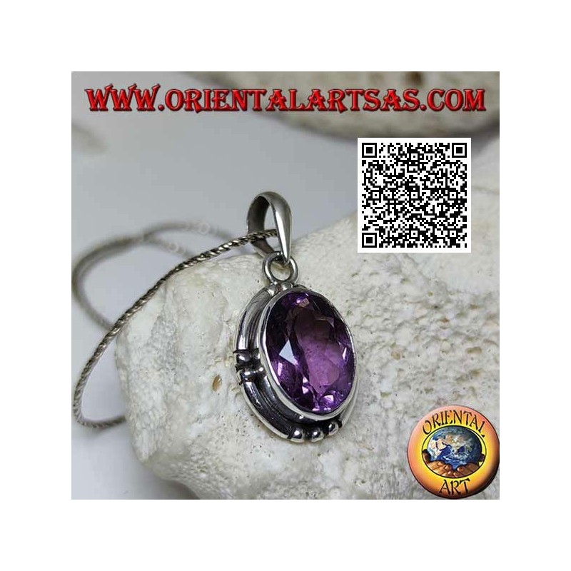 Colgante de plata con espléndida amatista natural ovalada gran facetada y borde liso rayado en los 4 puntos cardinales