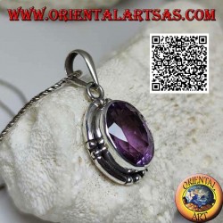 Silberanhänger mit prächtiger natürlicher Amethyst-Oval-Grand-Facette und glatter Kante an den 4 Kardinalpunkten