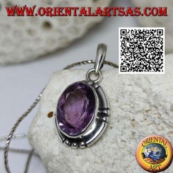 Pendentif en argent avec splendide améthyste naturelle grand ovale facetté et bord lisse rayé sur les 4 points cardinaux