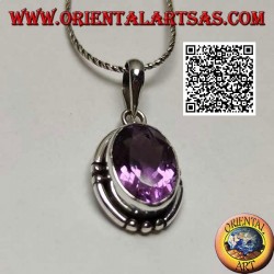 Colgante de plata con espléndida amatista natural ovalada gran facetada y borde liso rayado en los 4 puntos cardinales