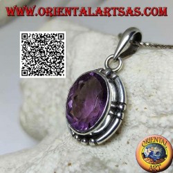 Silberanhänger mit prächtiger natürlicher Amethyst-Oval-Grand-Facette und glatter Kante an den 4 Kardinalpunkten