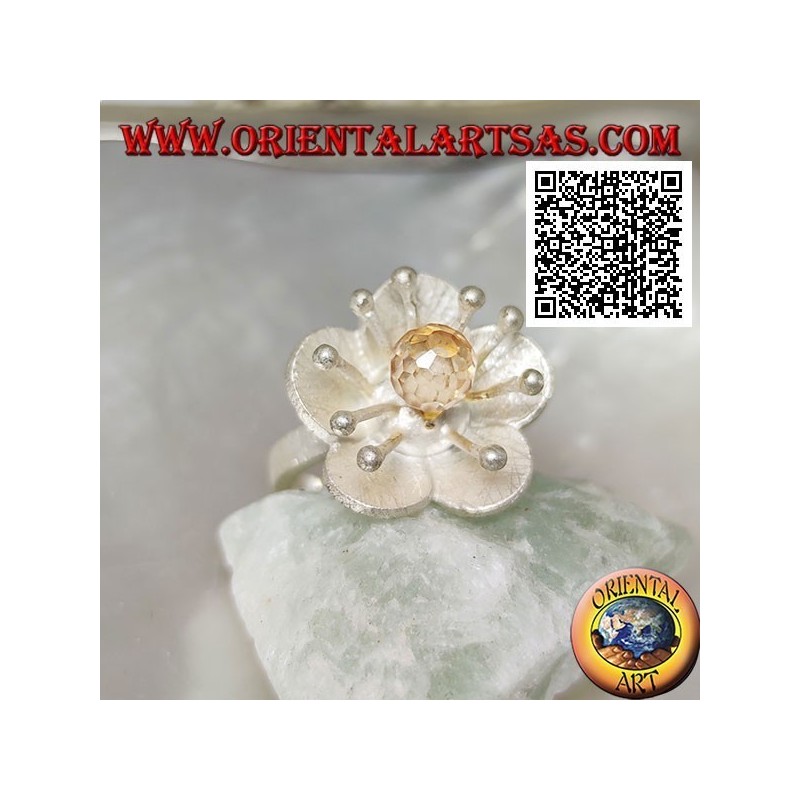 Ring aus satiniertem Silber in Form einer Blume mit einer Seeanemone und einem zentralen Citrin-Zirkon