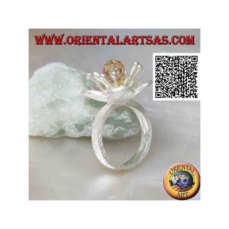 Flower-shaped satin silver ring with sea anemone and central citrine zircon
