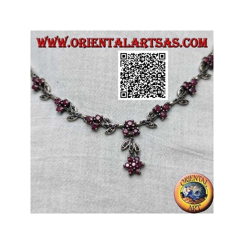 Necklace in 925 ‰ silver semi-rigid choker with marcasite flowers and trio of natural round rubies