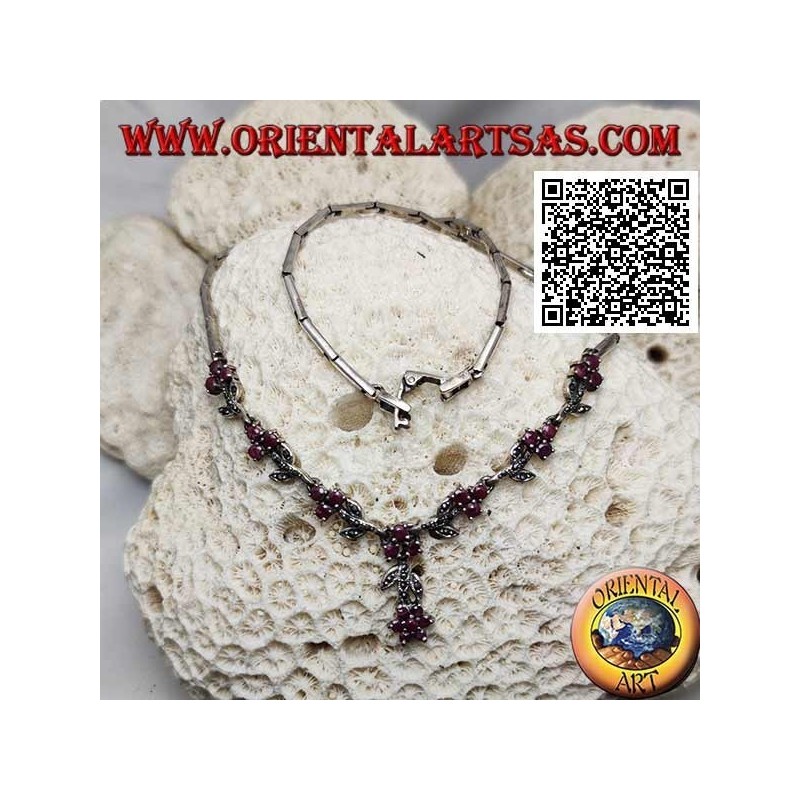 Necklace in 925 ‰ silver semi-rigid choker with marcasite flowers and trio of natural round rubies