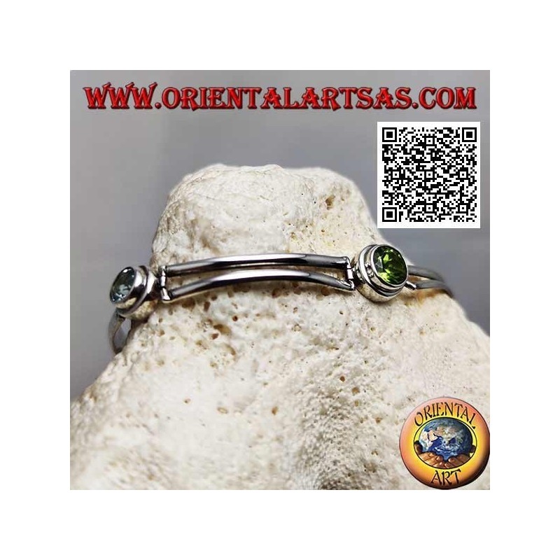 Smooth semi-rigid silver bracelet with peridot between two round aquamarines
