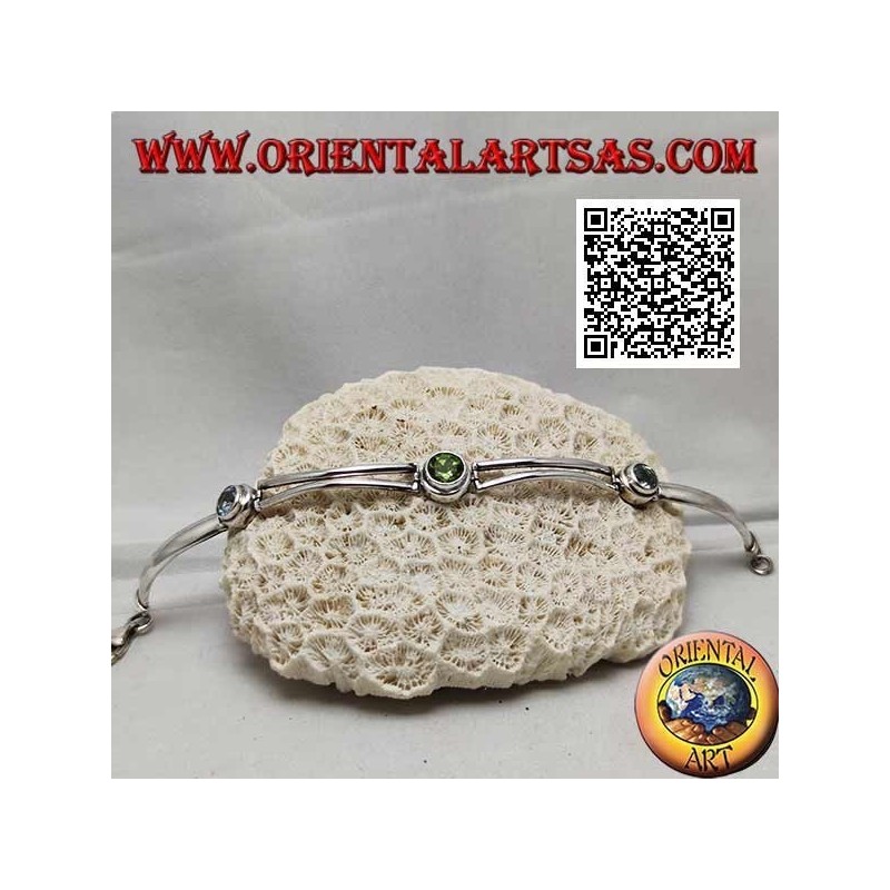 Glattes halbstarres Silberarmband mit Peridot zwischen zwei runden Aquamarinen