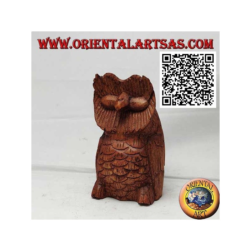 Sculpture du hibou sage assis en bois de suar 13 cm