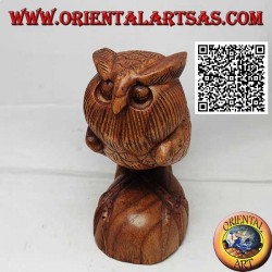 Sculpture of an owl in an upright position on its legs, hand-carved in 16 cm suar wood