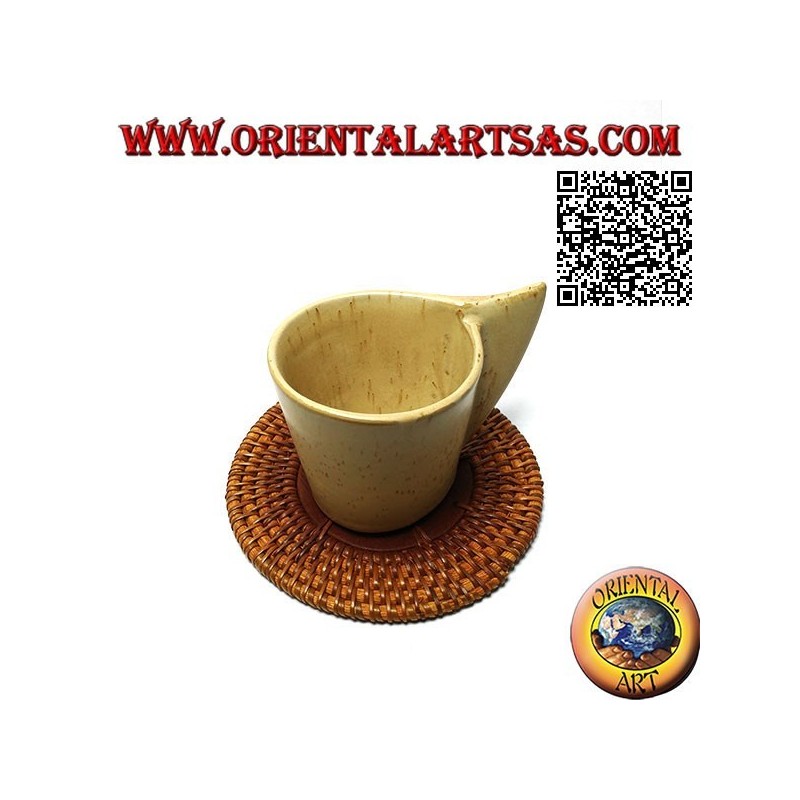 Round coaster in rolled wicker and center in 10 cm teak wood (clear)