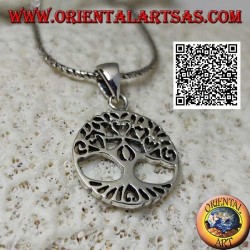 Pendentif en argent Yggdrasil ou arbre de vie, un outil pour retrouver son identité