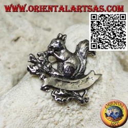 Silver brooch, the squirrel that feeds on acorns