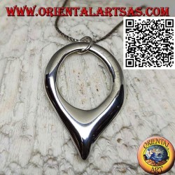 Glatter silberner Anhänger in Form eines umgekehrten Tropfens mit Haken