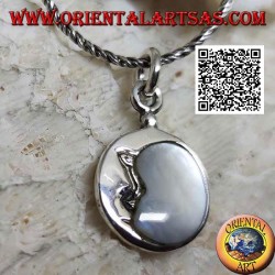 Round silver pendant with crescent moon embraced in mother of pearl
