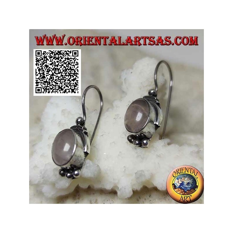 Boucles d'oreilles en argent avec quartz rose sur monture lisse avec boules dessus et dessous