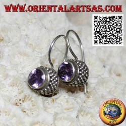 Silberohrringe mit natürlichem rundem Amethyst mit Rand aus vier Reihen von Kugeln