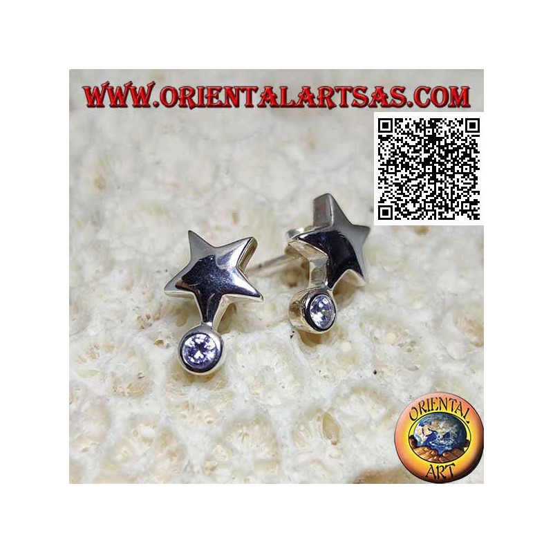 Orecchini in argento da lobo a forma di stella liscia e spessa con sotto un zircone bianco tondo