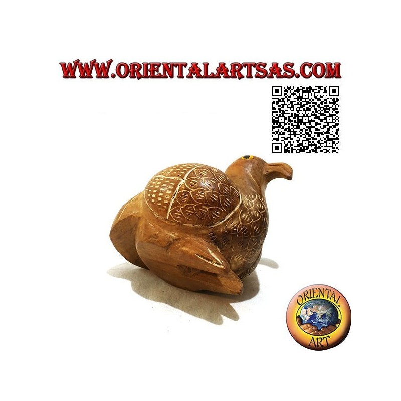 Scultura di una papera rannicchiata dipinta a mano, in legno di teak da 9 cm (naturale)