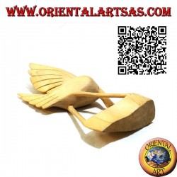 Escultura de un flamenco alimentándose en madera de hibisco de 20 cm